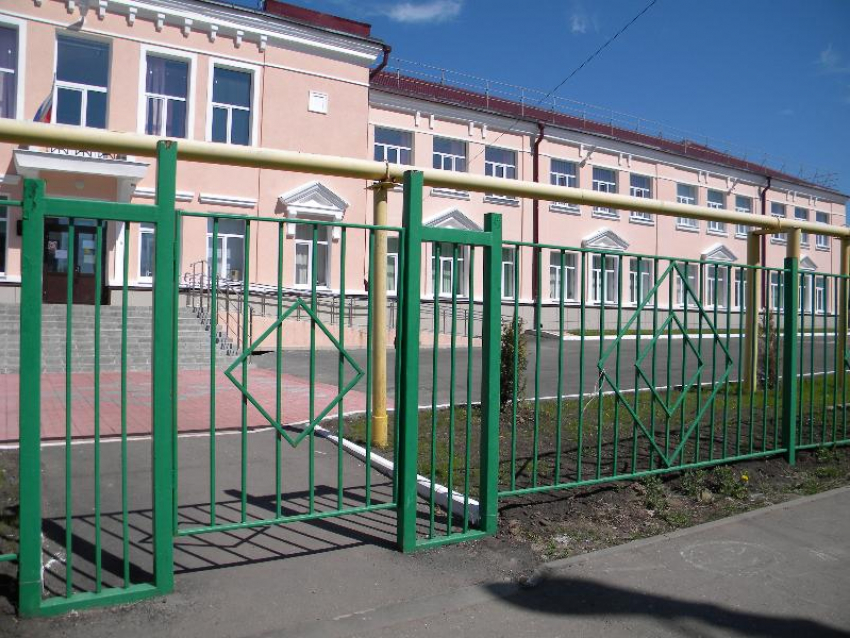 kak-vybrat-ograzhdenie-dlya-detskogo-sada-i-shkoly-3.jpg